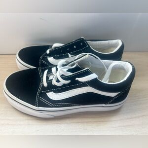 Vans Brooklyn Kids NWOB